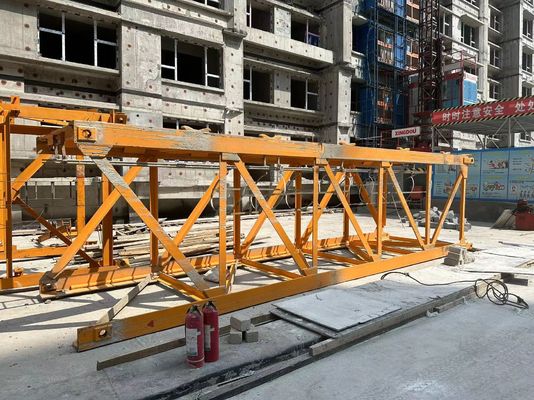 6515 8T STT153 เครนหอคอยมือสองที่มีหน้ากากทํางาน 65m และความสูง 60m